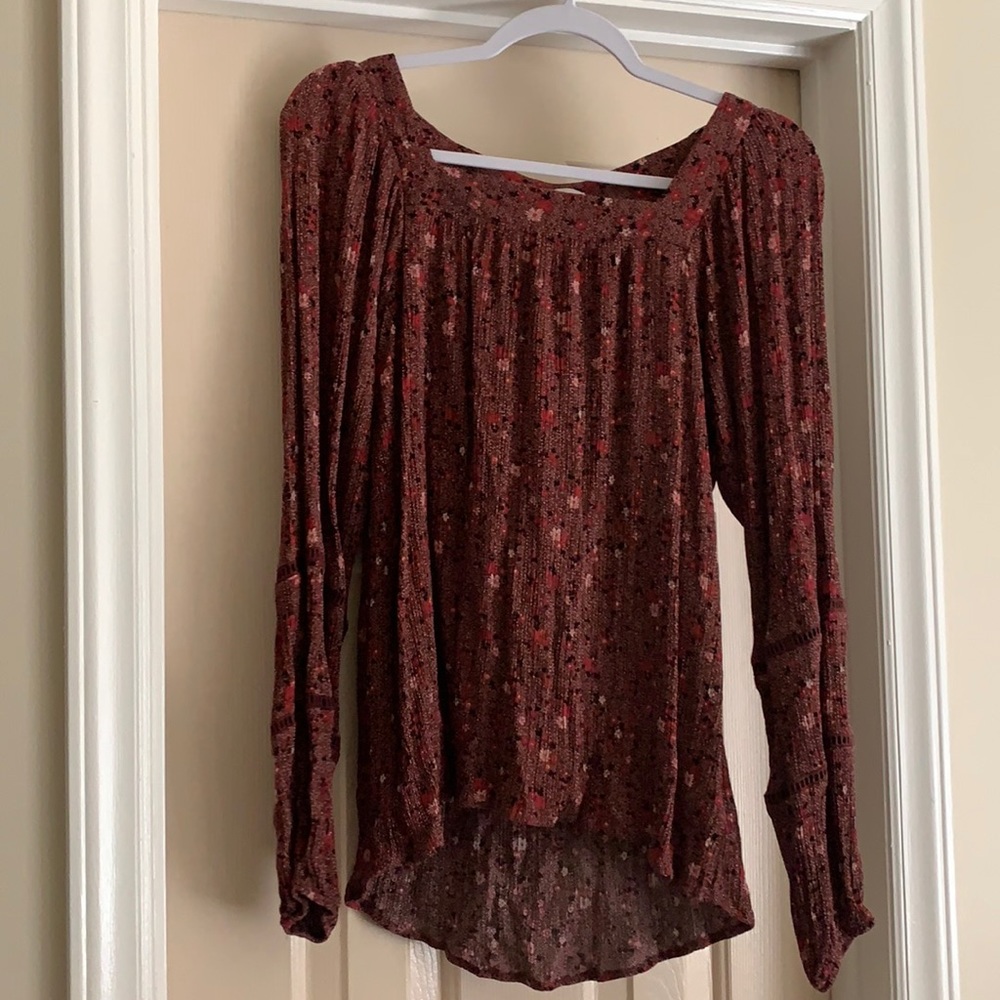 Knox Rose Burgundy rose printed shirt size small